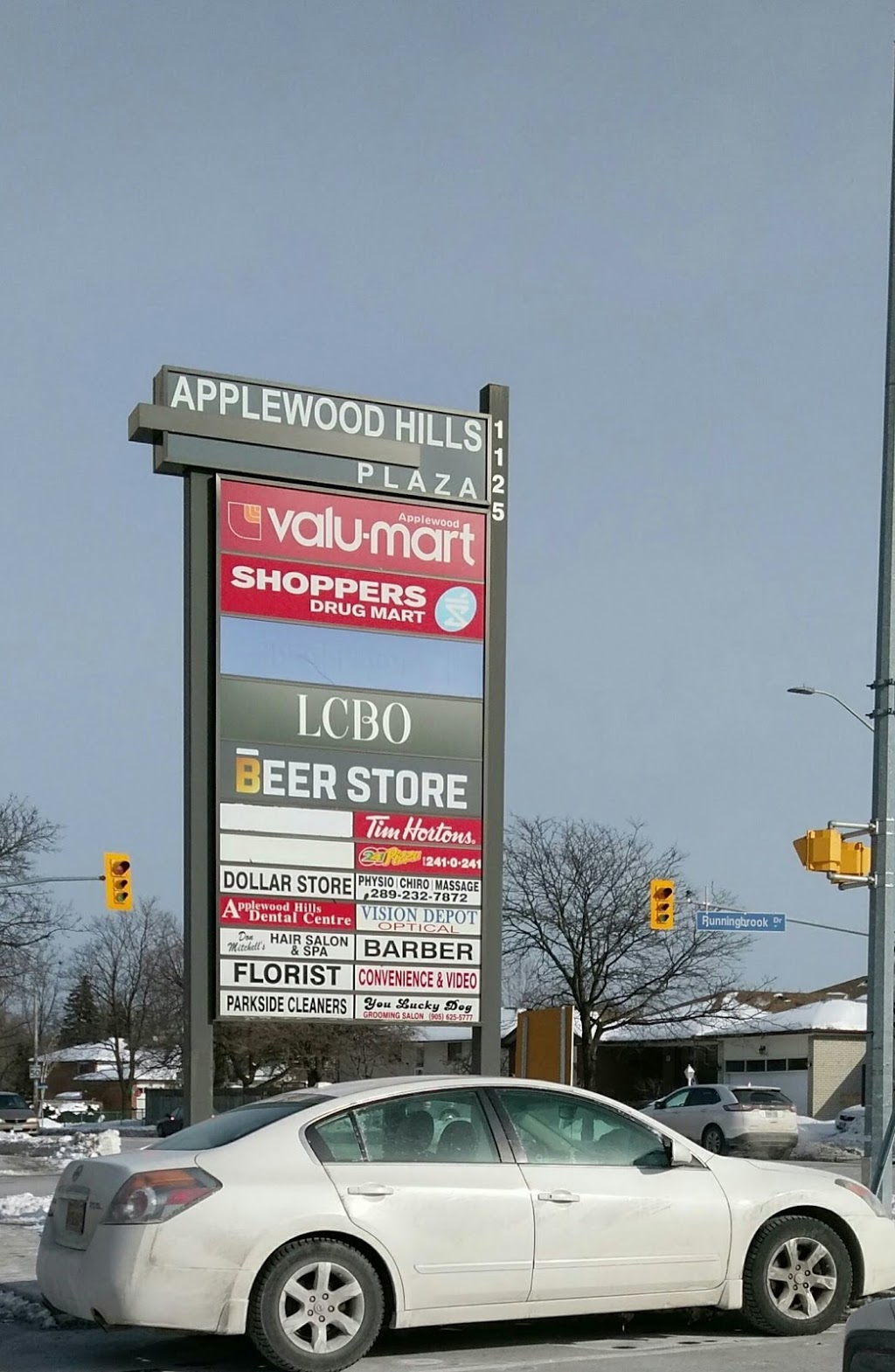Applewood Hills Plaza 1125 BLOOR ST E, Mississauga, ON L4Y 2N6, Canada