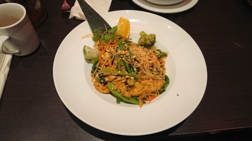 Chef Simons Kitchen | 190 Memorial Ave, Orillia, ON L3V 5X6, Canada | Phone: (705) 259-8288