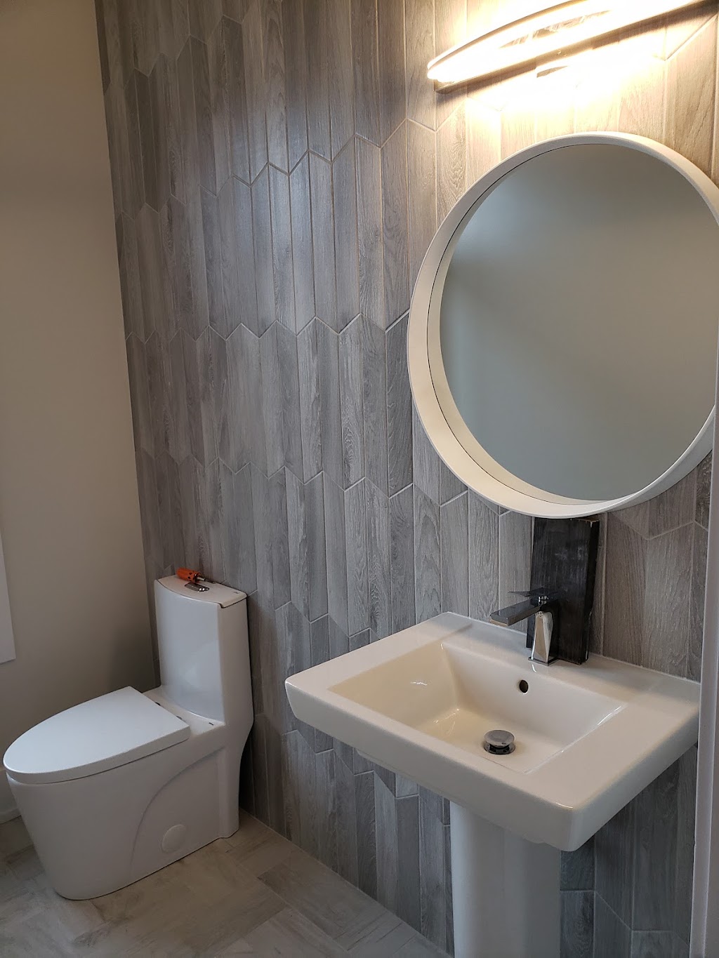 NJDHOMES | 136, 2446 Bank St Unit 614, Ottawa, ON K1V 1A4, Canada | Phone: (613) 263-9813