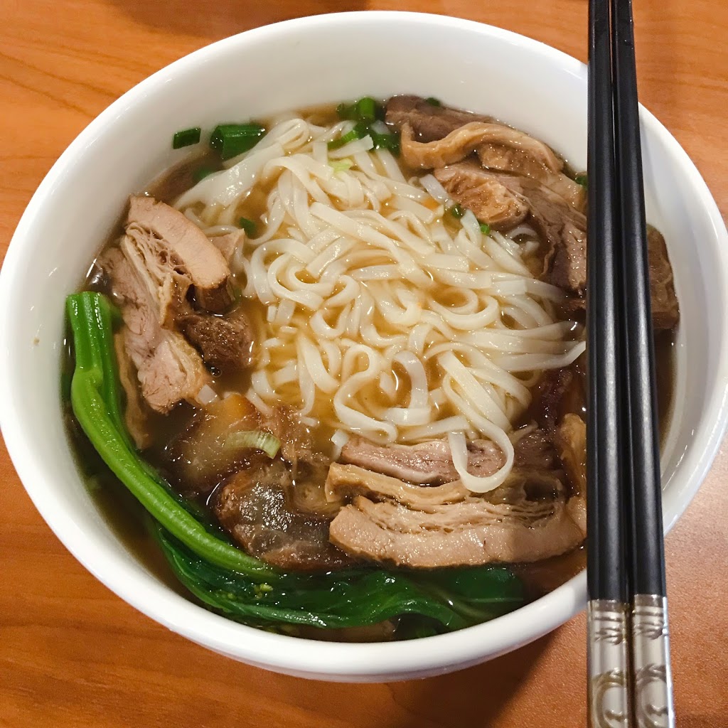 Golden Dragon Palace | 7000 McLeod Rd, Niagara Falls, ON L2G 7K3, Canada | Phone: (905) 356-8668
