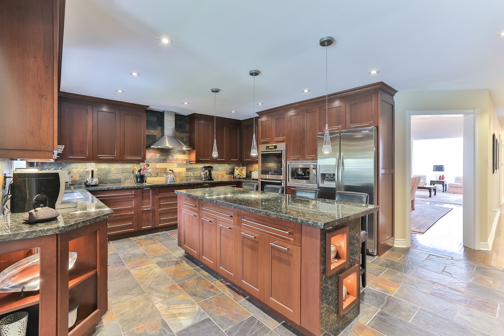 Forest Hill Real Estate Inc.: Alyssa Cohen | 9001 Dufferin St A9, Vaughan, ON L4J 0H7, Canada | Phone: (905) 695-6195