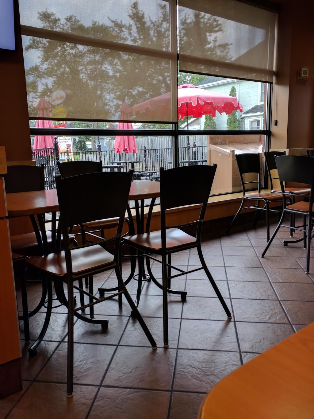 Tim Hortons | 429 Main St W, Port Colborne, ON L3K 3W2, Canada | Phone: (905) 834-7484