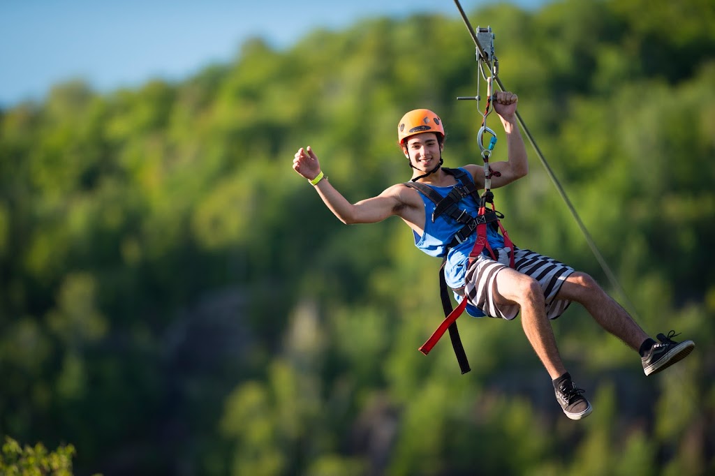 Tyroparc | 400 Chem. du Mont Catherine, Sainte-Agathe-des-Monts, QC J8C 0L1, Canada | Phone: (819) 324-2002