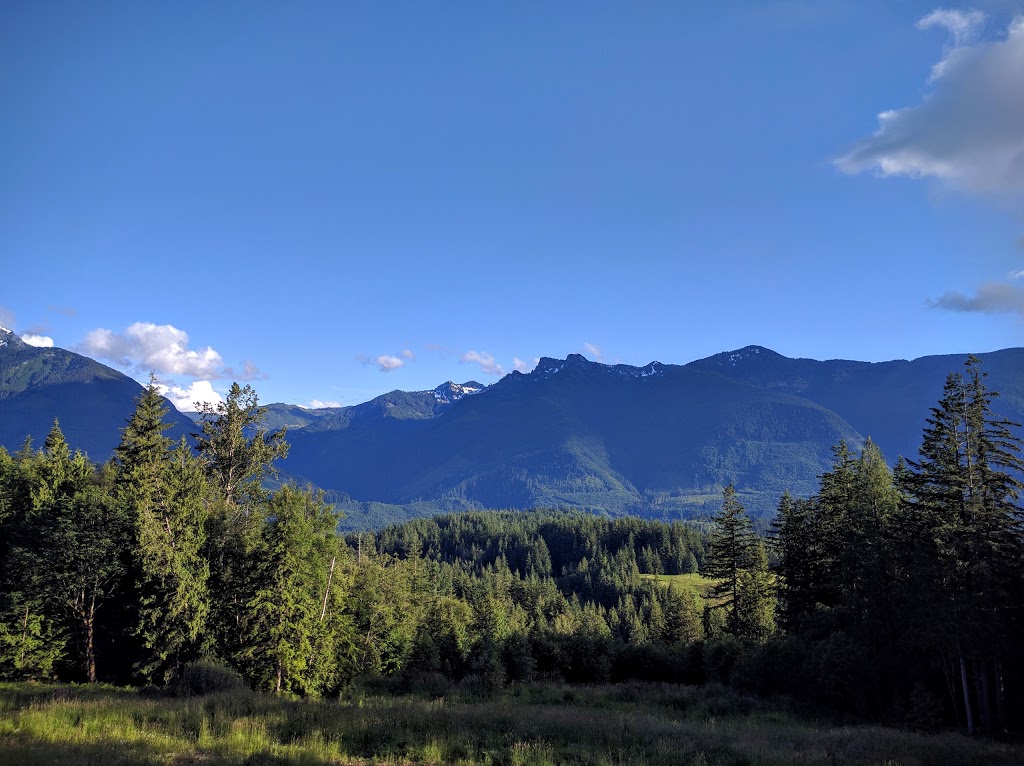 Mountainview Country House | 50250 Elk View Rd, Chilliwack, BC V4Z 1A5, Canada | Phone: (604) 847-3427