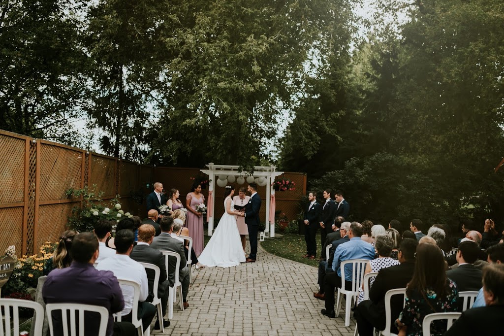 At the Schoolhouse | 2876 Munster Rd, Ottawa, ON K0A 3P0, Canada | Phone: (613) 612-6209