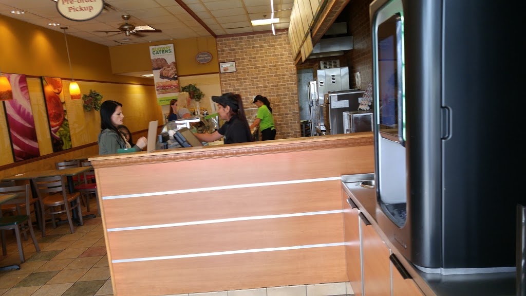 Subway | 20202 66 Ave, Langley Twp, BC V2Y 1P3, Canada | Phone: (604) 539-5207