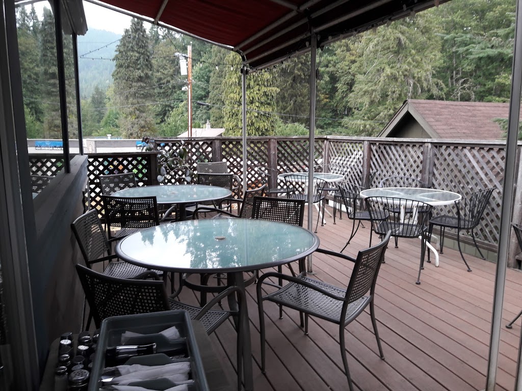 Milanos Restaurant & Bar Veneto | 9990 Mt Baker Hwy, Deming, WA 98244, USA | Phone: (360) 599-2863