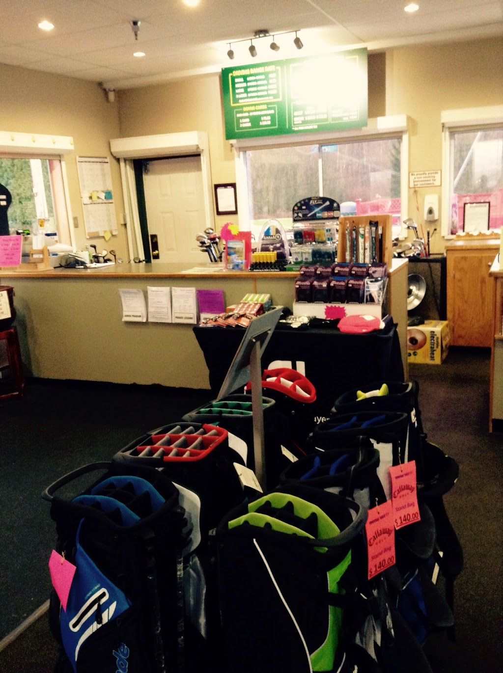 Valley Golf Centre | 4211 Gladwin Rd, Abbotsford, BC V4X 1W6, Canada | Phone: (604) 853-4653