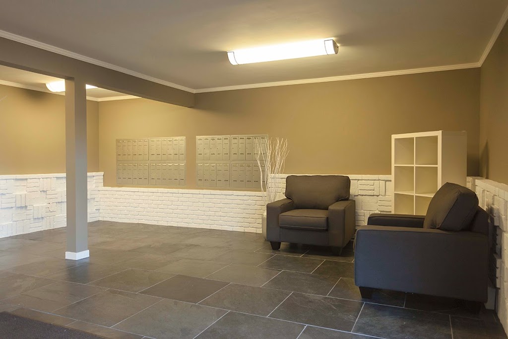 Don Quadra Apartments | 3244 Quadra St, Victoria, BC V8X 1G2, Canada | Phone: (250) 984-1303
