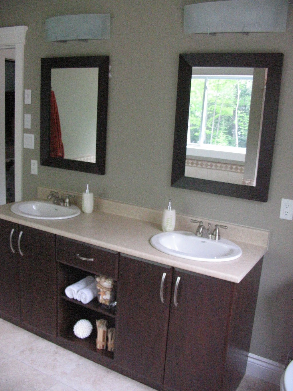 Paramount Kitchens | 2871 Petawawa Blvd, Petawawa, ON K8H 1Y1, Canada | Phone: (613) 687-4620