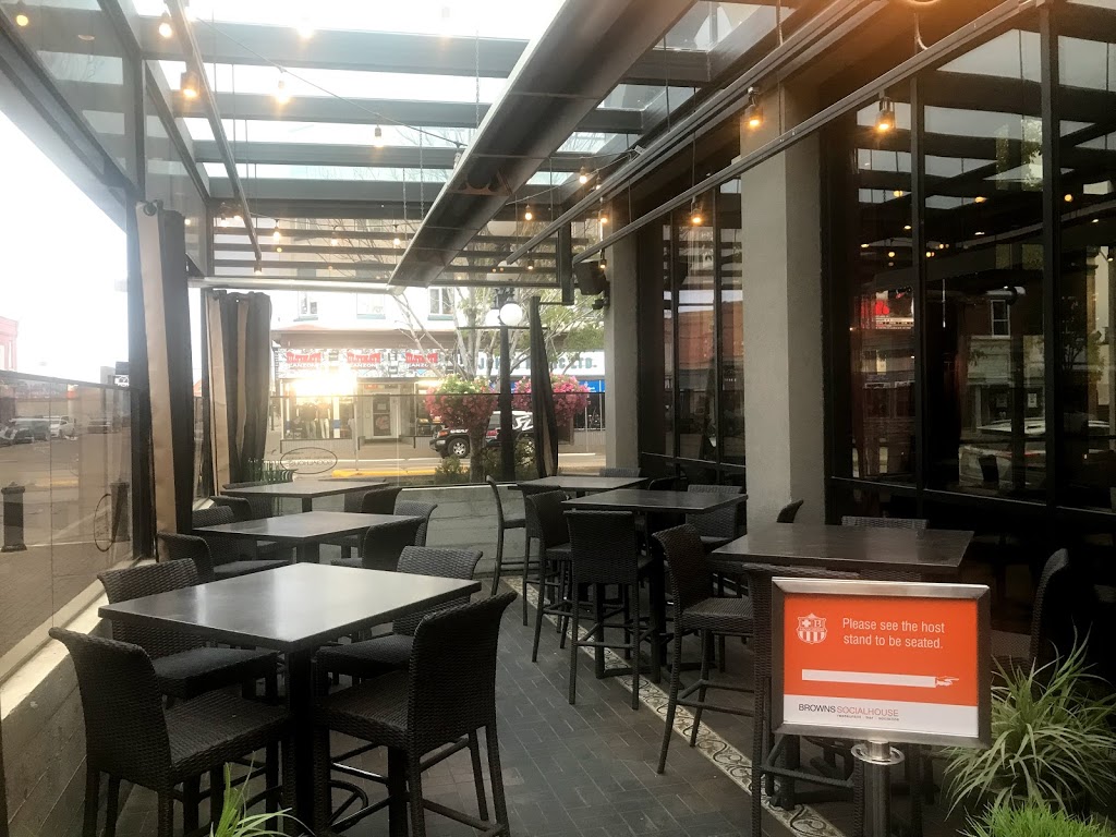 Browns Socialhouse Moose Jaw | 11 River St W, Moose Jaw, SK S6H 1R6, Canada | Phone: (306) 691-2055