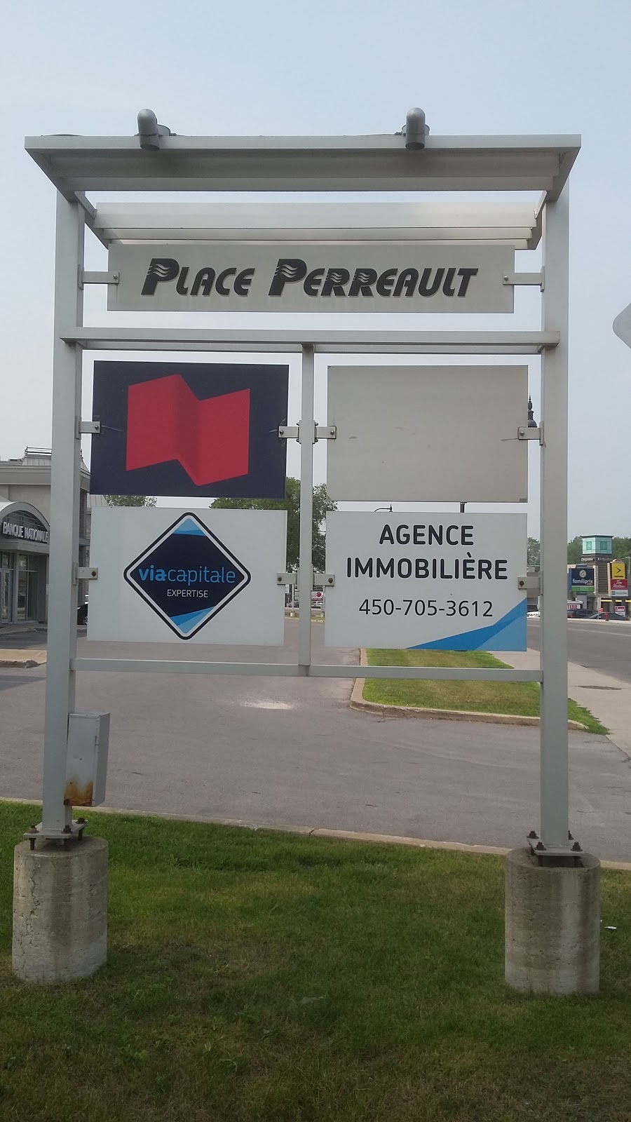 Place Perreault | 831 Boulevard de lAnge Gardien N, LAssomption, QC J5W 1P8, Canada | Phone: (450) 654-1707