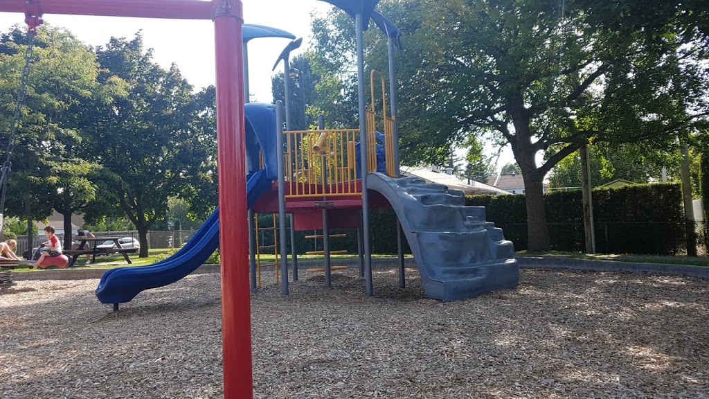 Parc des Aviateurs | 55 Rue Guilbert, Saint-Bruno-de-Montarville, QC J3V 1N8, Canada | Phone: (450) 441-8422