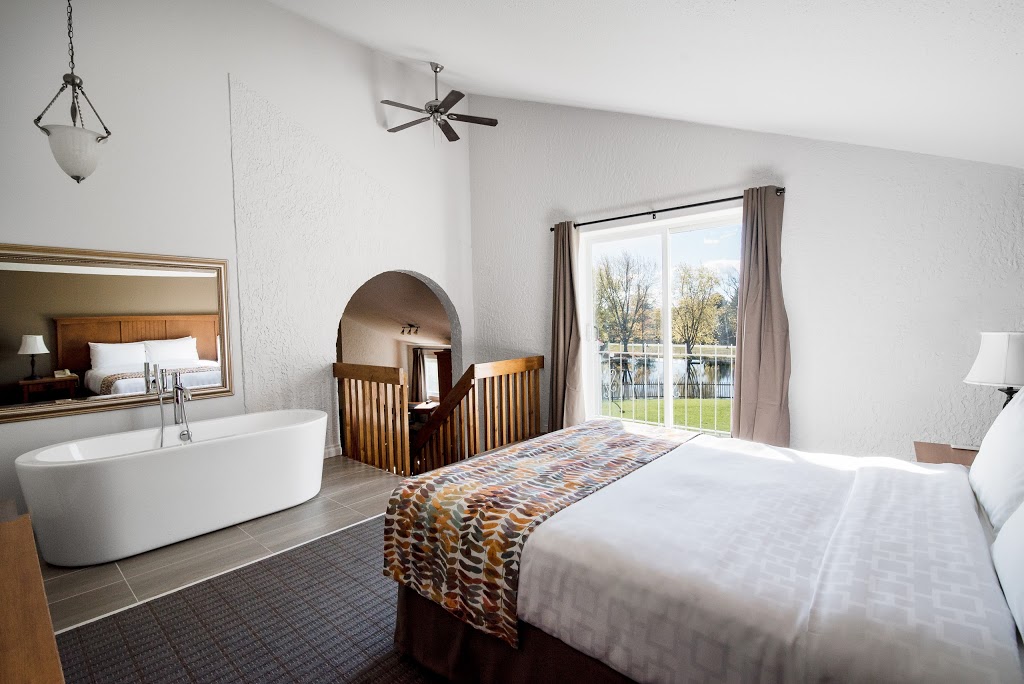 Hôtel Chéribourg | 2603 Chemin du Parc, Orford, QC J1X 8C8, Canada | Phone: (877) 845-5344