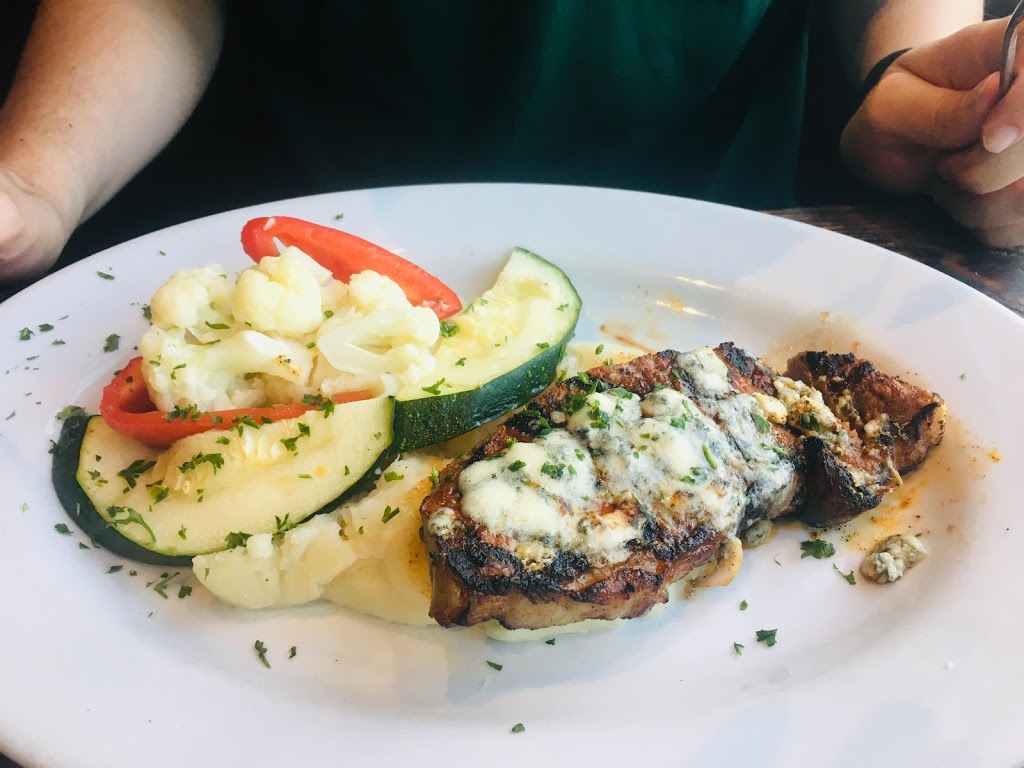 Sawmill Taphouse & Grill | 3055 Oak St #201B, Chemainus, BC V0R 1K1, Canada | Phone: (250) 324-0222