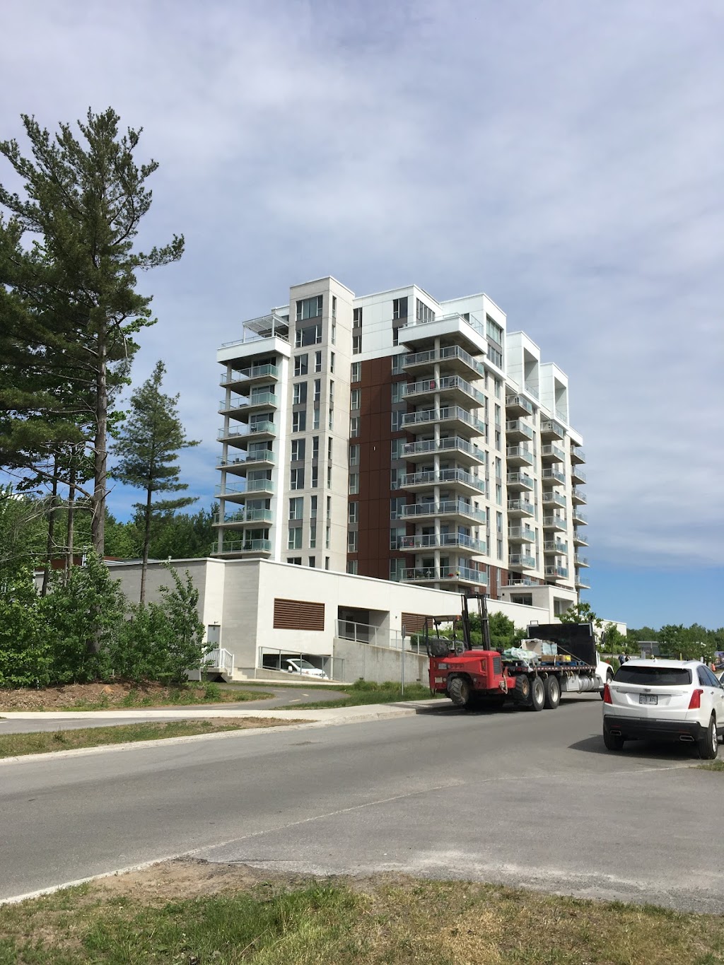 Les Tours Cachemire - Condos neufs à vendre | 6201 Rue Opinaca, Terrebonne, QC J6Y 4S6, Canada | Phone: (514) 220-5423
