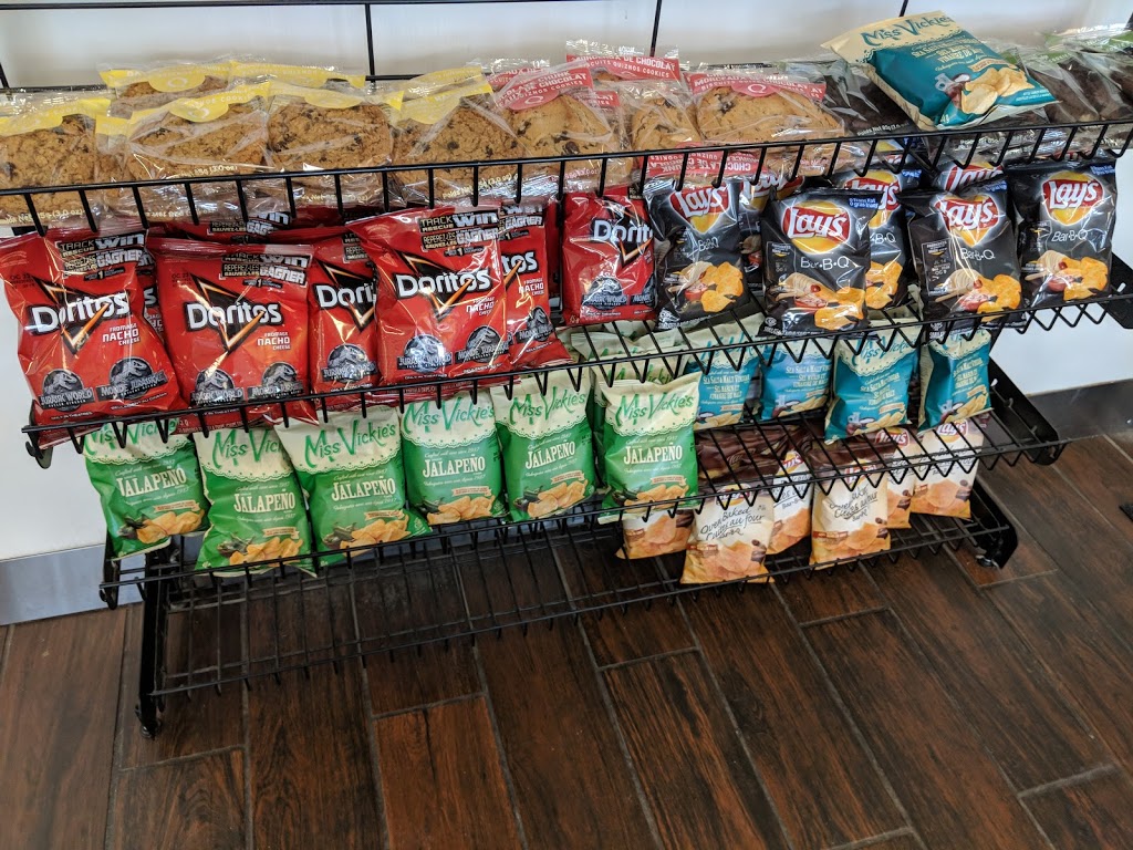 Quiznos | 425 Oak Point Hwy, Winnipeg, MB R2R 1T9, Canada | Phone: (204) 694-9377