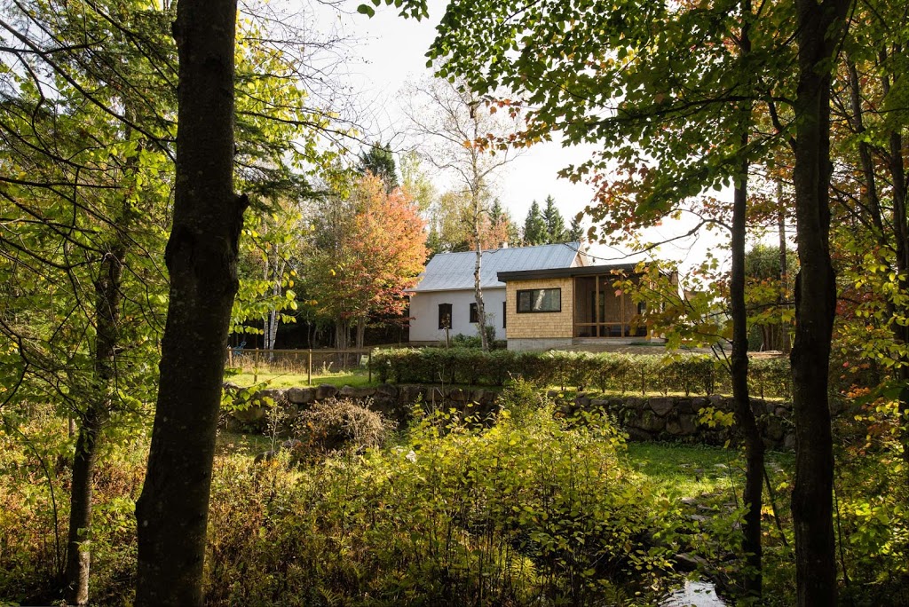 CEDAR CREEK, PETIT TRAIN DU NORD, LAURENTIANS | 1735 Chemin de la Gare, Val-Morin, QC J0T 2R0, Canada | Phone: (819) 324-9663