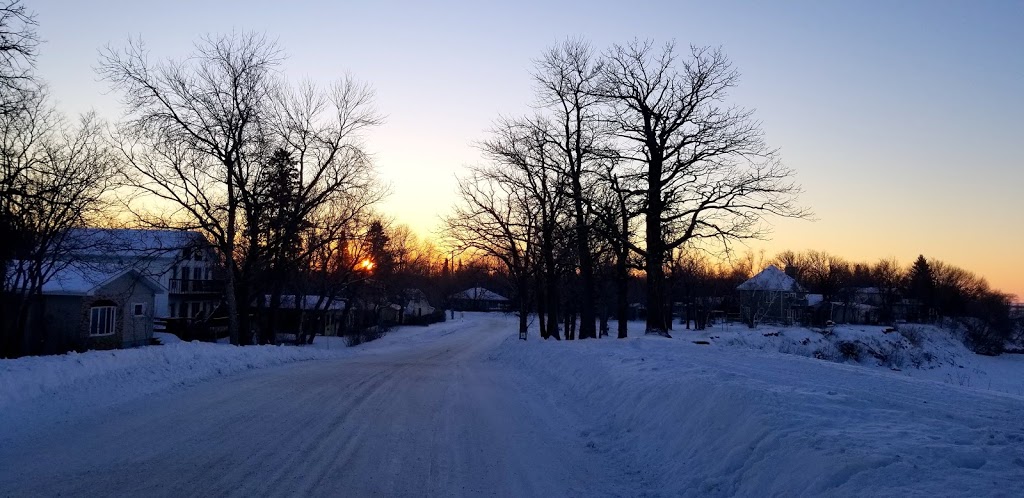 Sum Stuf | 50 Deepdale Ave, Grand Marais, MB R0E 0T0, Canada