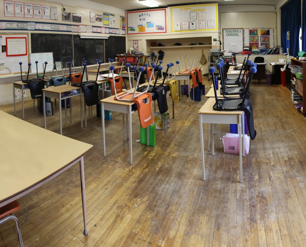 St. Augustine Catholic Elementary School | 25 Alma St, Dundas, ON L9H 2C9, Canada | Phone: (905) 523-2338