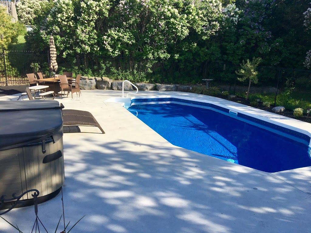 R&R Custom Concrete Inc. | 1839 Camden Rd, Greater Napanee, ON K7R 3L2, Canada | Phone: (613) 583-0112