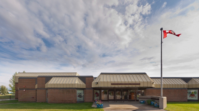 École Forest Grove School | 501 115 St E, Saskatoon, SK S7N 2X9, Canada | Phone: (306) 683-7220