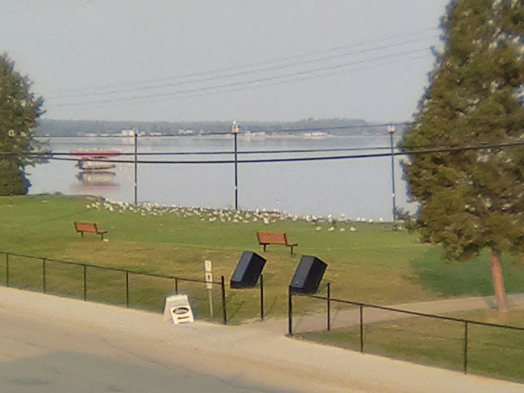 Alberta Beach Inn And Suites | 4939 50 Ave, Alberta Beach, AB T0E 0A0, Canada | Phone: (587) 763-0351