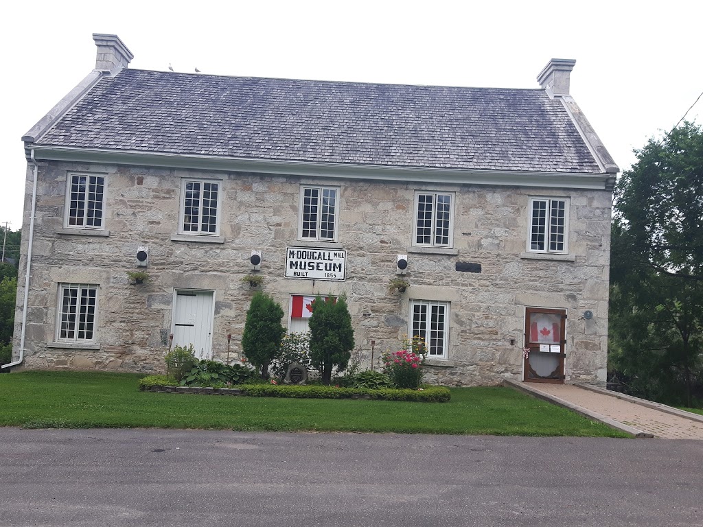 Bide-A-While Bed & Breakfast | 43 Bank St S, Renfrew, ON K7V 2E5, Canada | Phone: (613) 432-4207