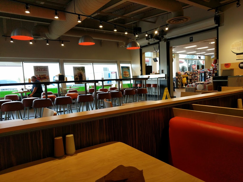 A&W Canada | 3305 Dorchester Rd, Dorchester, ON N0L 1G0, Canada | Phone: (519) 268-2929