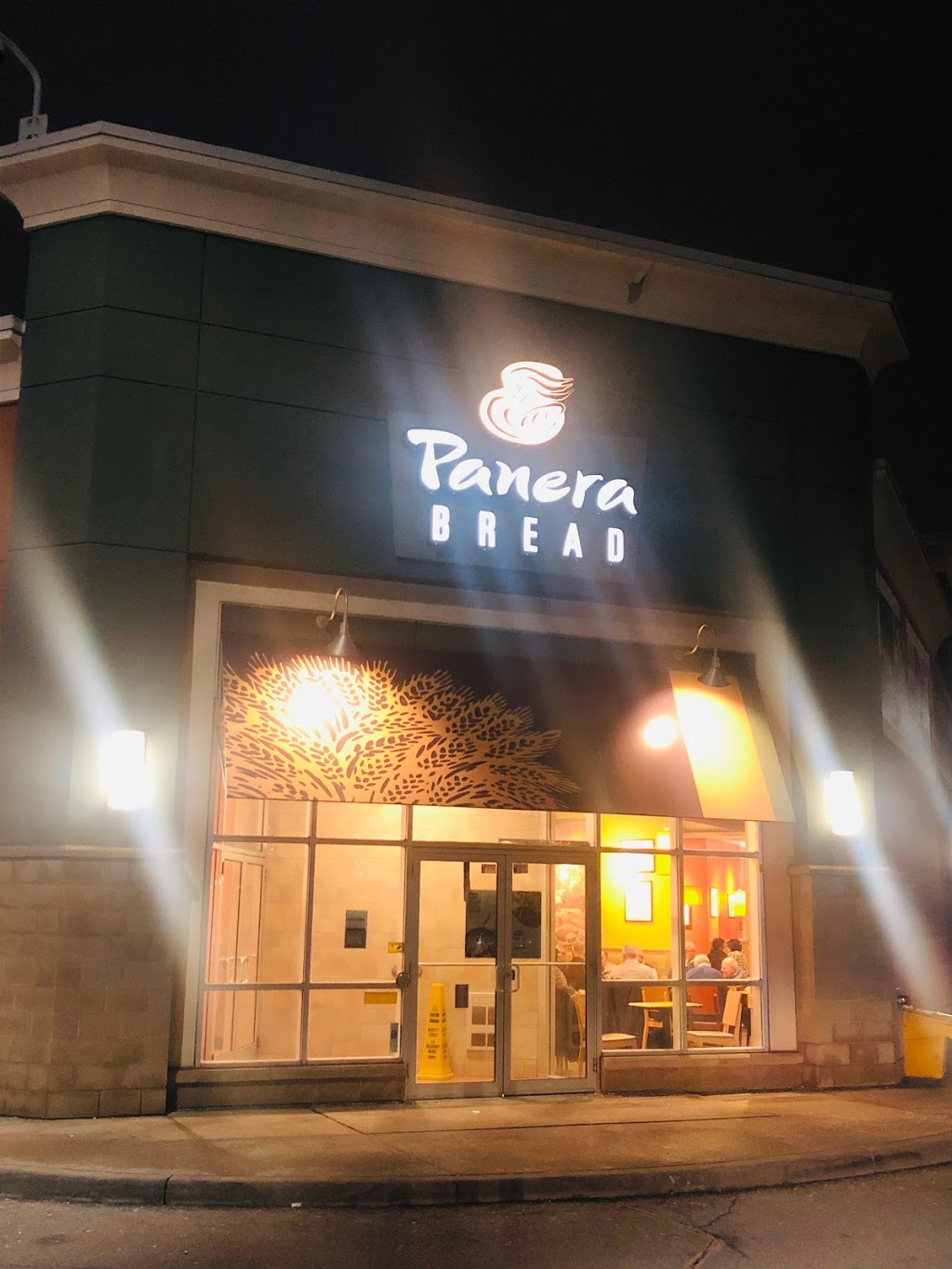 Panera Bread Cafe | 55 Square One Dr Unit #1, Mississauga, ON L5B 0E2, Canada | Phone: (905) 897-5505