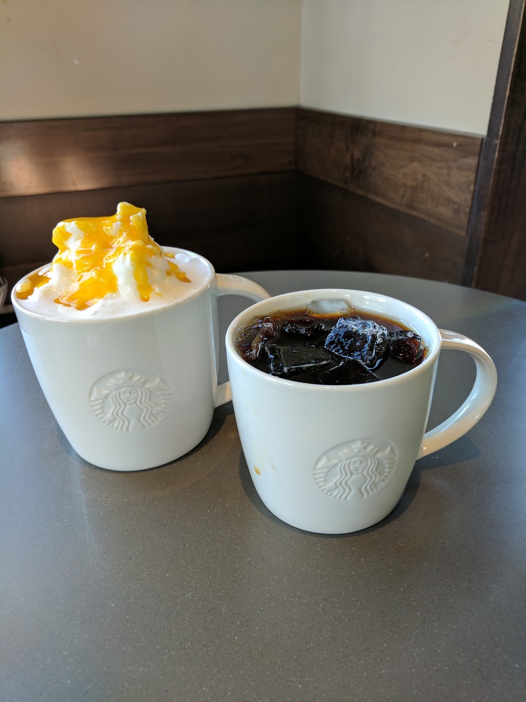 Starbucks | 3151 Lakeshore Rd #55, Kelowna, BC V1Y 2M3, Canada | Phone: (250) 762-6273
