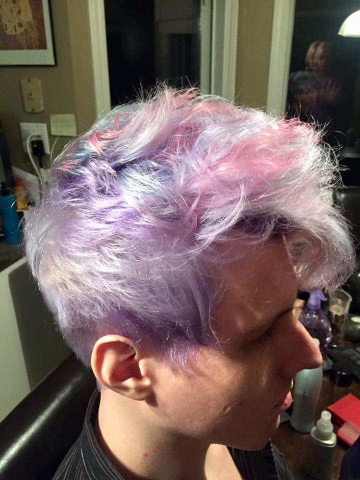 Rogue Salon and Beauty Bar | 2141 Henlyn Dr, Sooke, BC V9Z 0N5, Canada | Phone: (250) 480-9632