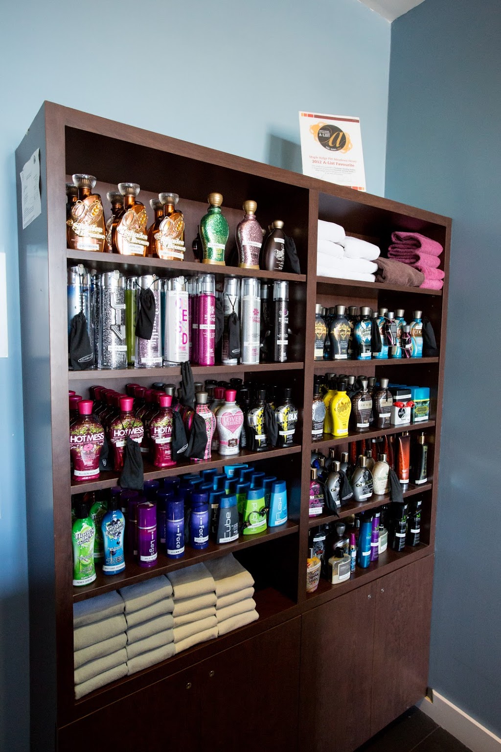 SunScape Tanning Studios | 19800 Lougheed Hwy, Pitt Meadows, BC V3Y 2W1, Canada | Phone: (604) 465-8266