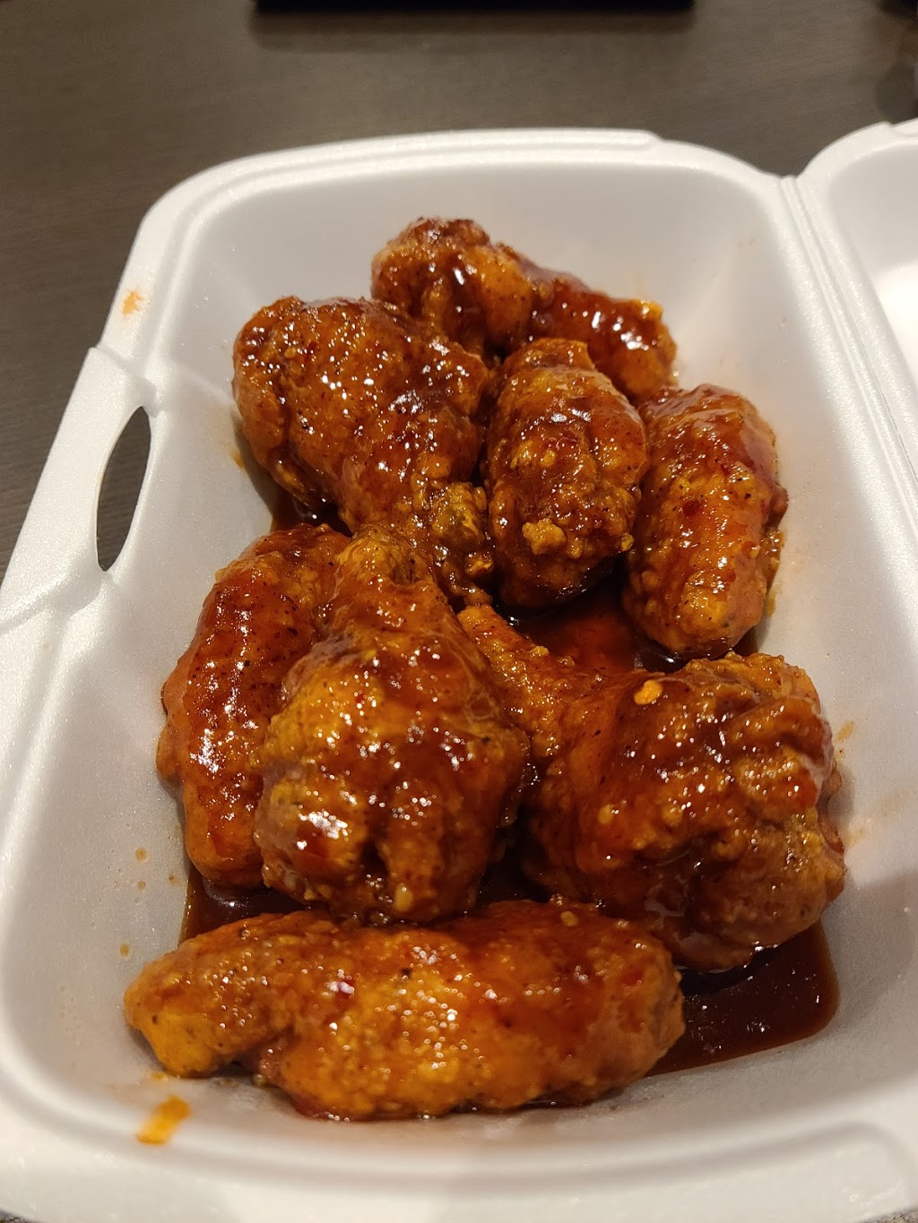 Wild Wing | 875 St David St N, Fergus, ON N1M 2W3, Canada | Phone: (519) 787-7474