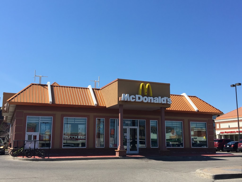 McDonalds | 3025 Clayhill Rd, Mississauga, ON L5B 4J3, Canada | Phone: (905) 279-9190