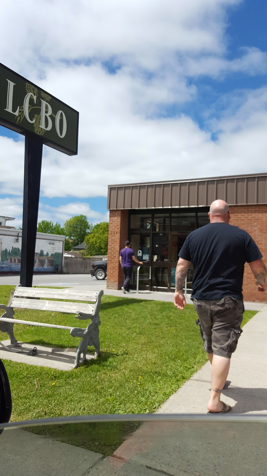 LCBO | 124 Queen St, Almonte, ON K0A 1A0, Canada | Phone: (613) 256-2595