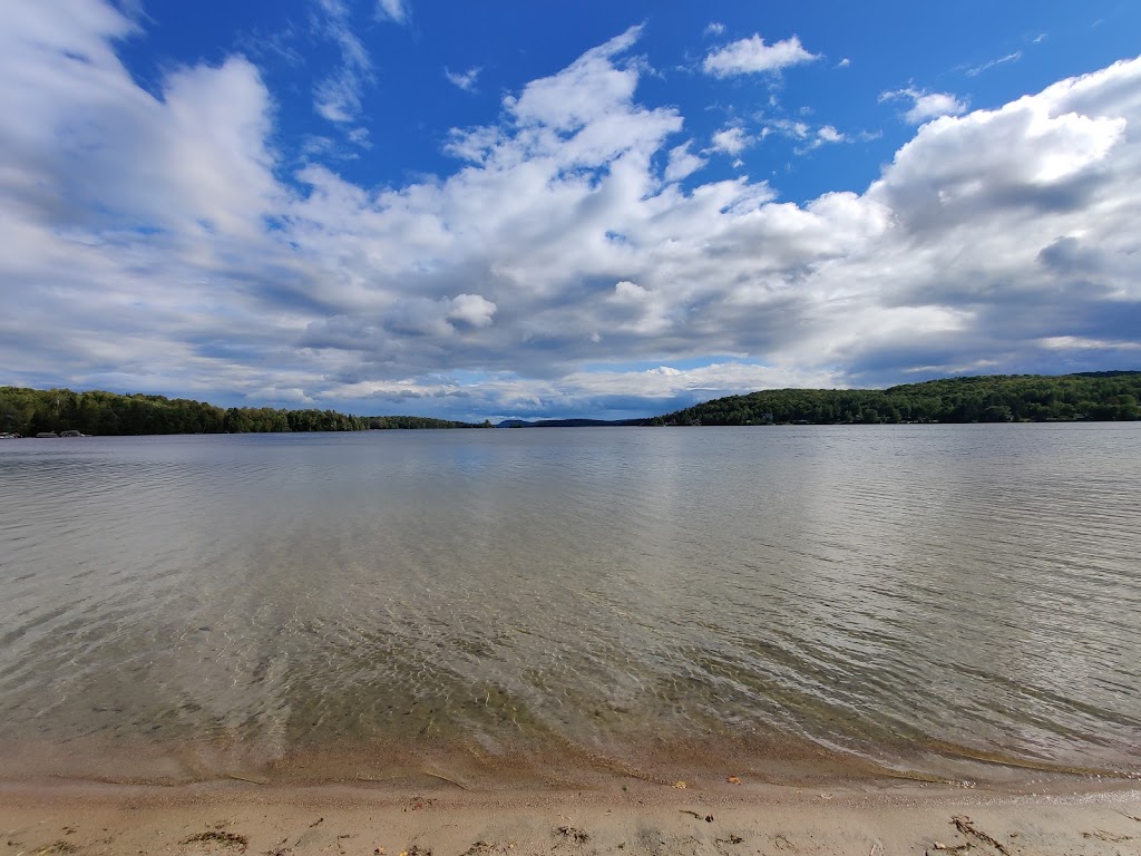 Camping A La Clairiere | 2000 Chem. du Tour du Lac des Iles, Mont-Laurier, QC J9L 3G7, Canada | Phone: (819) 623-2607