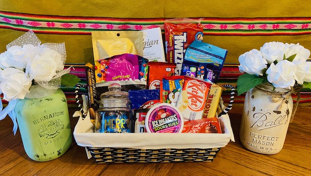 KD Gift Baskets | 11 Dove Ct, Hamilton, ON L9A 5C1, Canada | Phone: (647) 545-2373