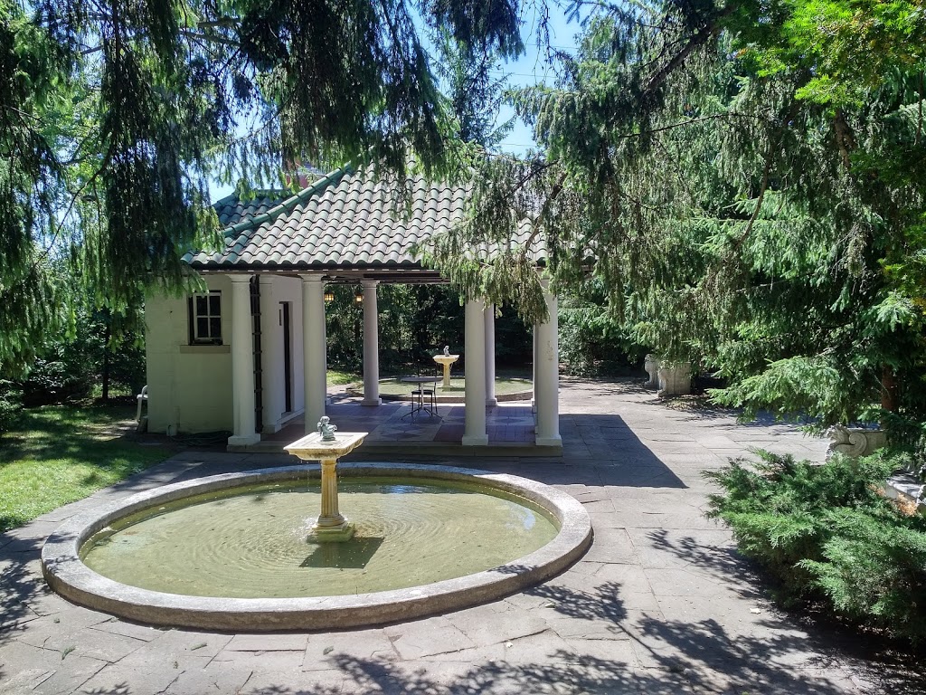 Parkwood Estate | 270 Simcoe St N, Oshawa, ON L1G 4T5, Canada | Phone: (905) 433-4311