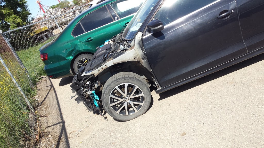 FFUN Collision Centre | 501 Avenue P S, Saskatoon, SK S7M 4A8, Canada | Phone: (306) 244-6322