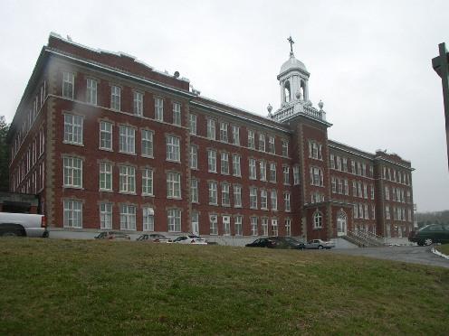 École Jésus-Marie de Beauceville | 670 9e Av, Beauceville, QC G5X 3P6, Canada | Phone: (418) 774-3709