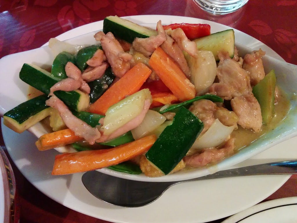 Spicy Hut | 203 4 St NE, Calgary, AB T2E 3S1, Canada | Phone: (403) 237-0830