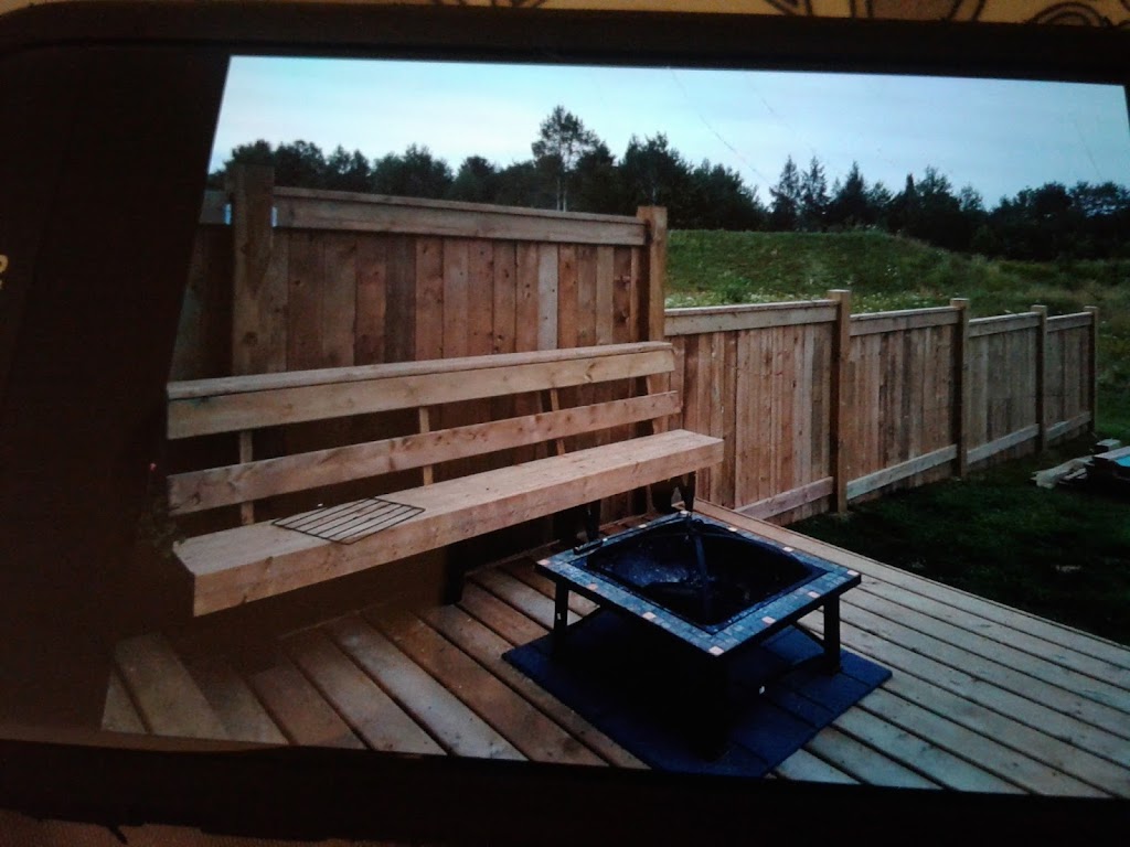 Bracebridge Fencing | 53 Little Ryans Way, Bracebridge, ON P1L 0C3, Canada | Phone: (705) 706-4909