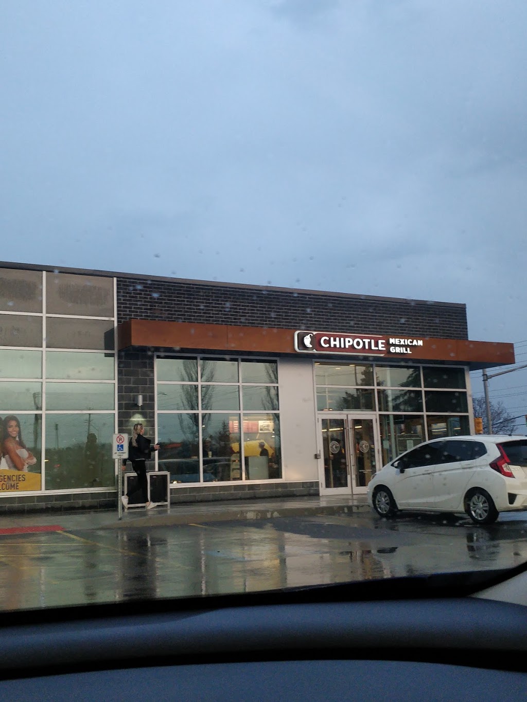 Chipotle Mexican Grill | 60 Fanshawe Park Rd E, London, ON N5X 4C5, Canada | Phone: (519) 672-8348
