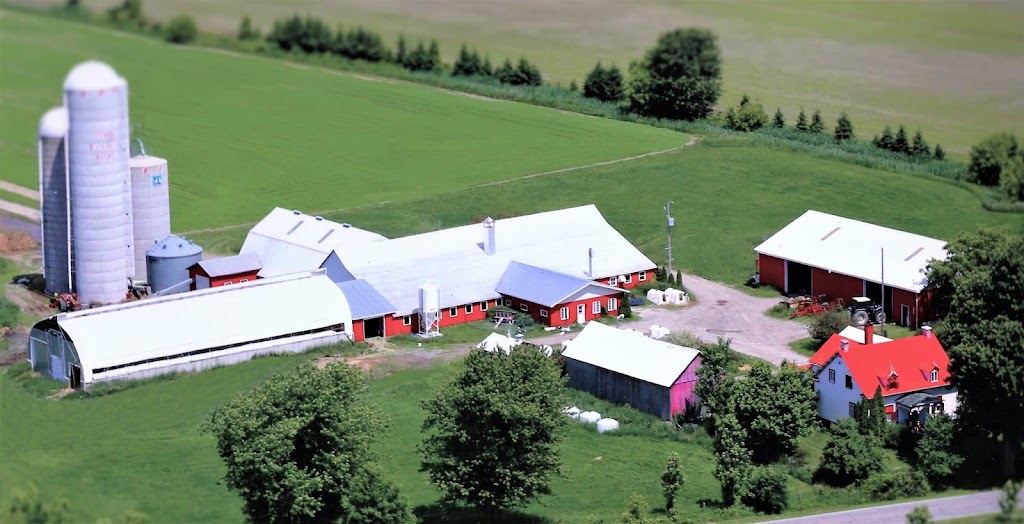 Ferme bois de la roche | 322 Chem. du Ruisseau N, Saint-Clet, QC J0P 1S0, Canada | Phone: (450) 456-3667