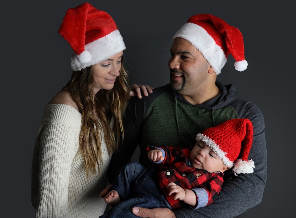 Calgary Studio Photography | 109 Evanscove Heights NW, Calgary, AB T3P 0A4, Canada | Phone: (780) 215-3696