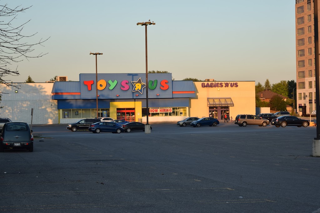 Toys"R"Us | 1683 Merivale Rd, Nepean, ON K2G 3K2, Canada | Phone: (613) 228-8697