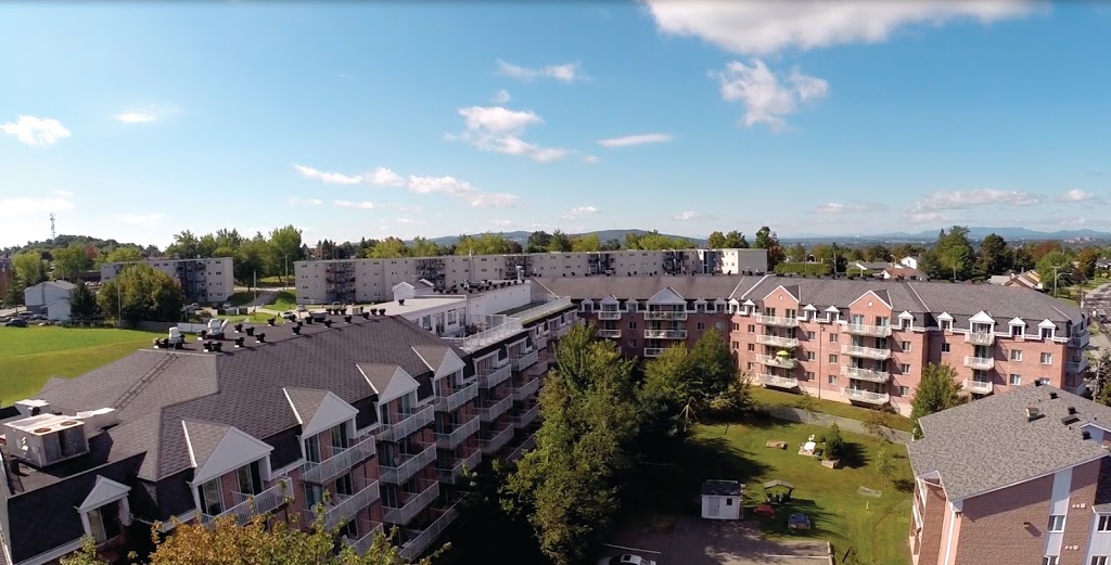 Les Résidences Soleil Manoir Sherbrooke | 1150 Rue des Quatre-Saisons, Sherbrooke, QC J1E 3X3, Canada | Phone: (819) 822-1038
