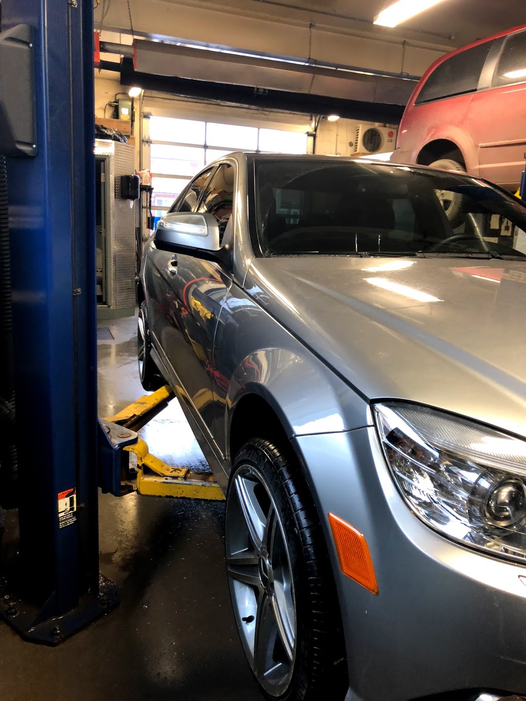 Automatic Transmission Service Of Toronto | 34 Manitoba St, Etobicoke, ON M8Y 1C7, Canada | Phone: (416) 366-1345