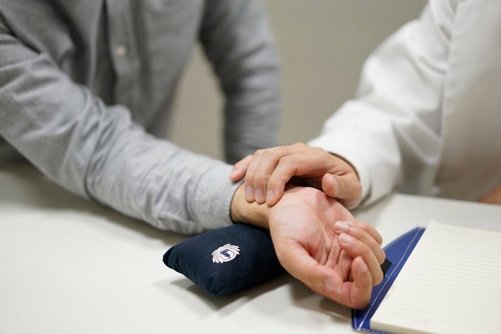 Tzu Chi Clinic of Traditional Chinese Medicine (Etobicoke West) | 5555 Eglinton Ave W Unit 219, Etobicoke, ON M9C 5M1, Canada | Phone: (647) 819-5015